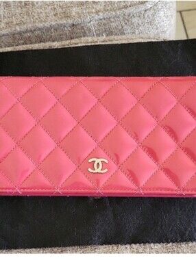 CHANEL Quilted Patent Leather Wallet - Hot Pink with Silver  CC